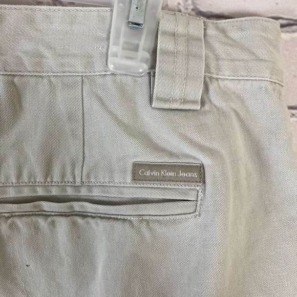 Calvin Klein Khaki Shorts size 14 EUC - Picture 6 of 8